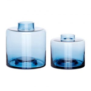 Vases en verre bleus